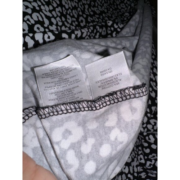 Jones New York Sport Plus Size 2X Black & White Leopard Print Top Tee Shirt - Picture 3 of 5